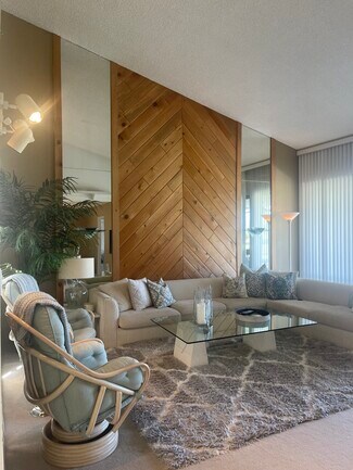 Building Photo - 95 Calle Encinitas