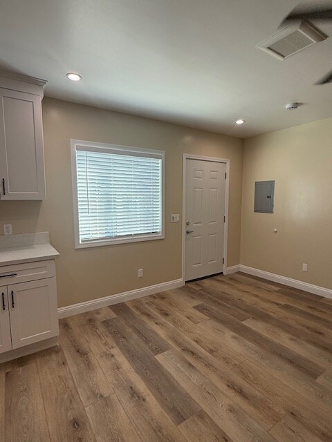 Foto del edificio - 10107 Laurel Canyon Blvd