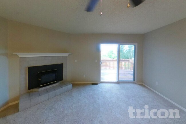 Foto del edificio - 2920 Frazier Ln