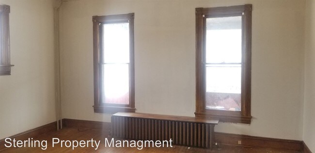 Building Photo - 965 Oak St