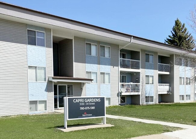 Building Photo - Capri Gardens