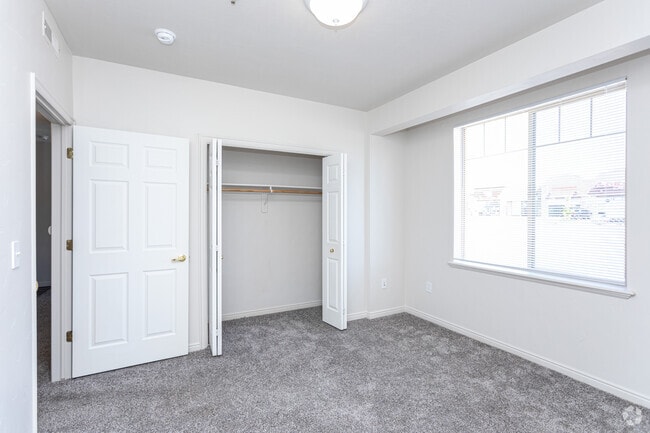 1BR & 2BR Bedroom - Bristol Village Apartments