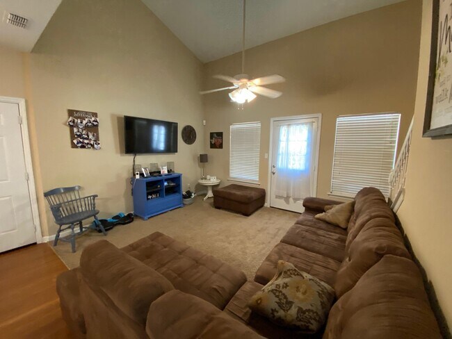 Building Photo - 2248 Pine Landing Ct