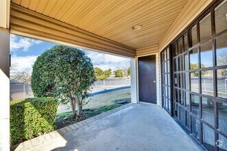 Building Photo - 426 Yacht Club Dr