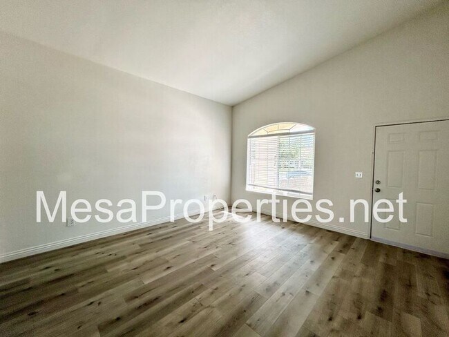 Building Photo - 16992 Lido Cir