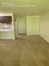 Building Photo - 128 Fox Hill Ln