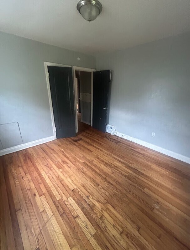 Building Photo - 7007 Myron Ave