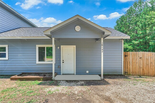 Foto del edificio - 18147 Firepine Ln