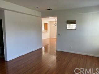 Building Photo - 2459 Huntington Dr