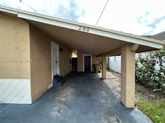 Foto del edificio - 280 SW 8th St