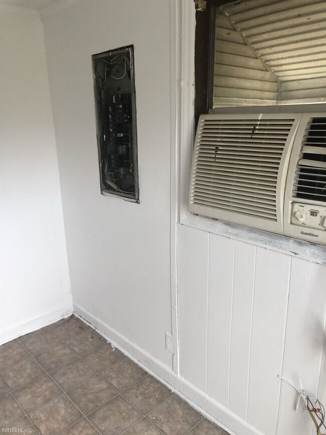 Foto del edificio - 3 br, 1 bath House - 626 Ray Street