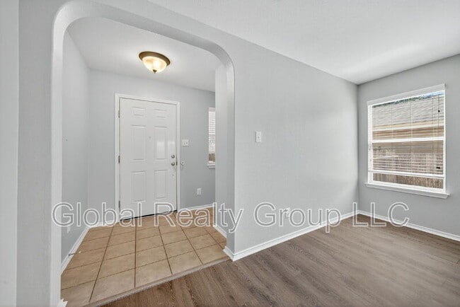 Building Photo - 10411 Artesia Wells