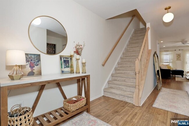 Building Photo - 2051 Charles