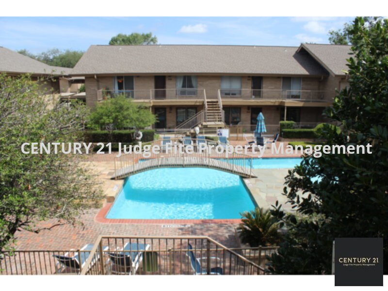Updated 2/2 Condo in North Dallas For Rent! House Rental in Dallas