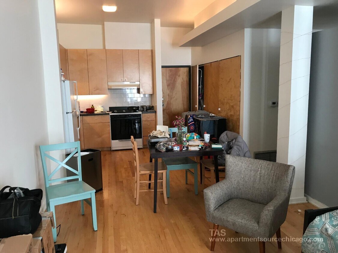 Foto principal - 2549 N Halsted St