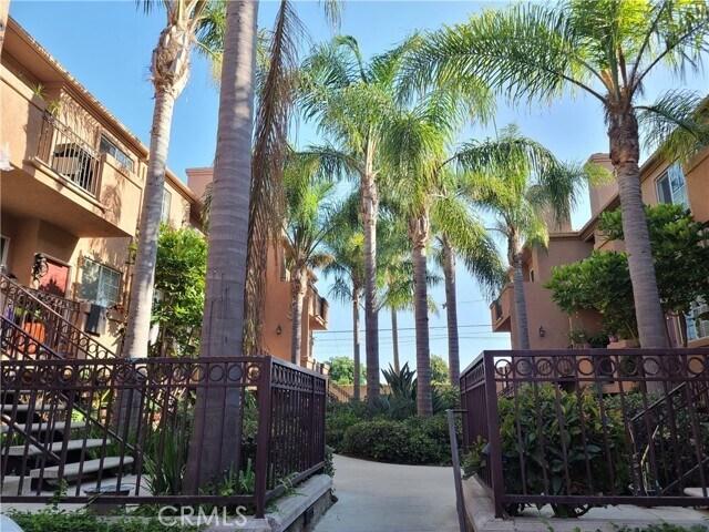 Foto principal - 21854 S Vermont Ave
