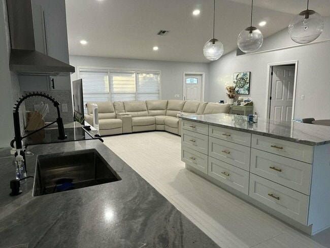 Photo - 10714 Ranchipur St House