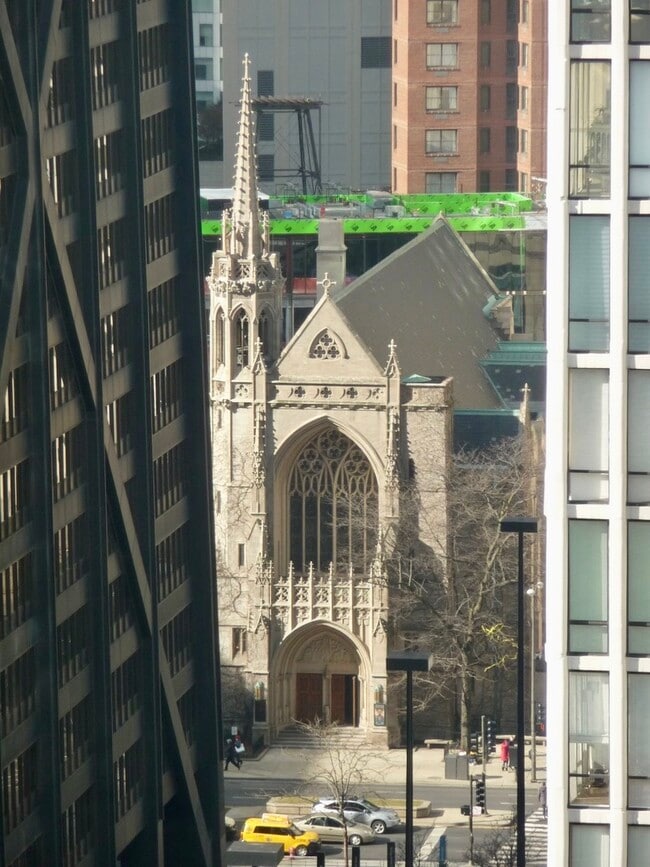 Foto del edificio - 900 N Lake Shore Dr