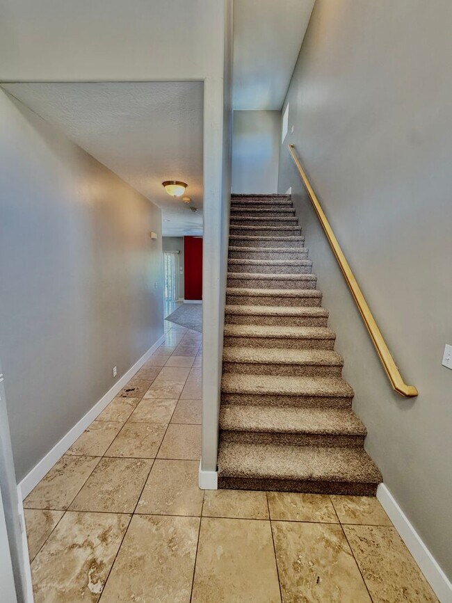 Foto del edificio - Lehi 3 Bedroom Town Home Pets OK