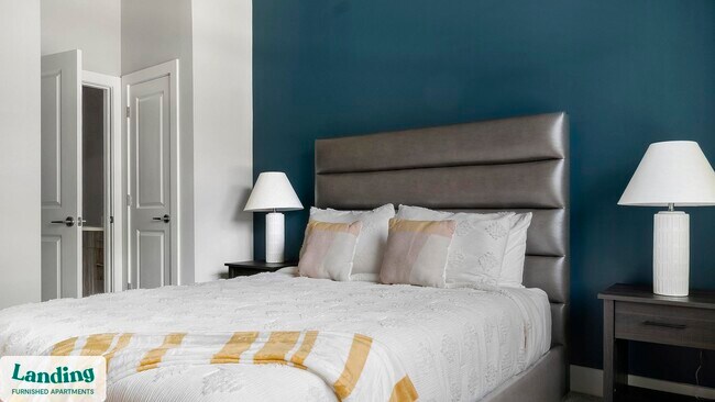 Building Photo - 1880 Maple Dr NW