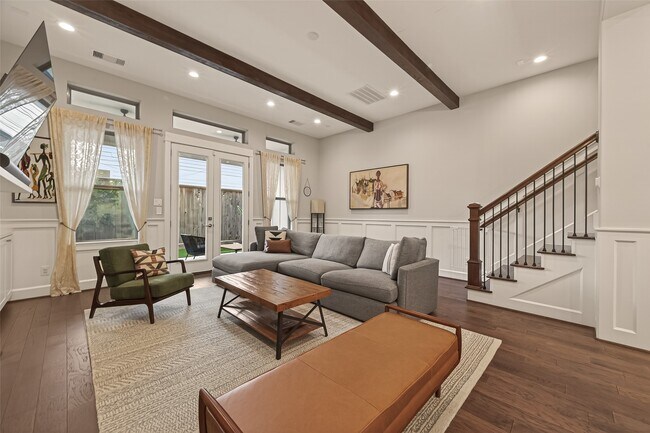 Foto del edificio - 604 W Pierce St