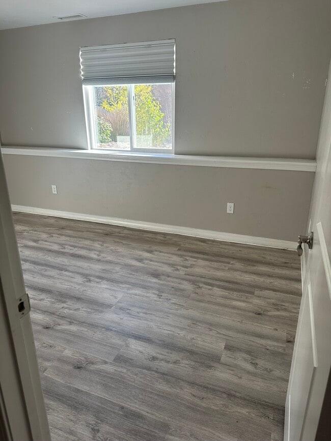 Building Photo - 108 Conejo Pl