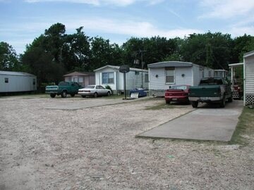 Unit #3-5 - 7380 Moline St