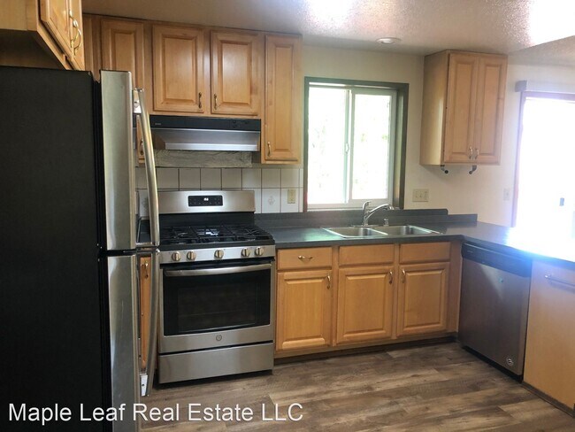 Foto del edificio - 3 br, 2 bath House - 340 NE 94th St