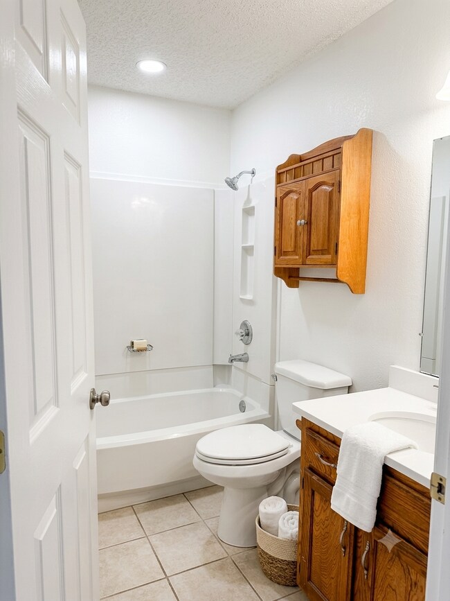 Foto del edificio - 720 Long Ct