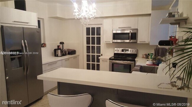 Foto del edificio - 3 br, 2 bath House - 1319 71st St