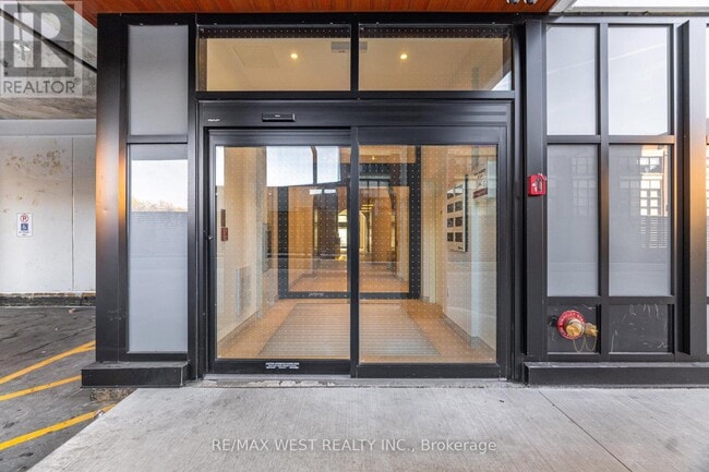 Building Photo - 181 Sterling Rd