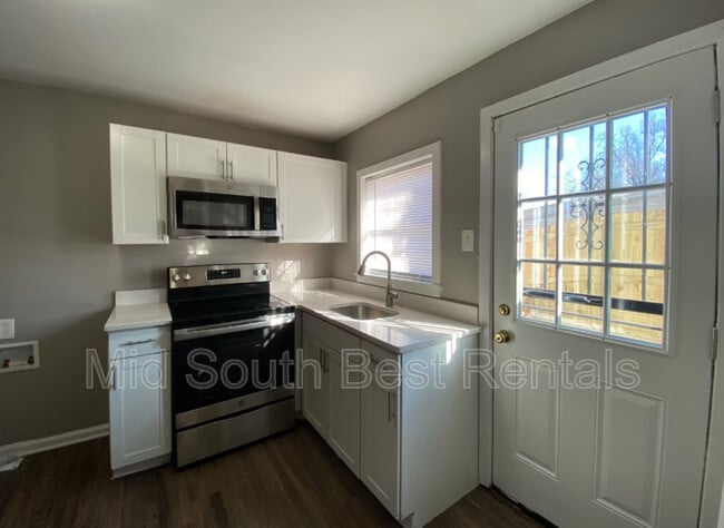 Building Photo - 2570 Quail Ave