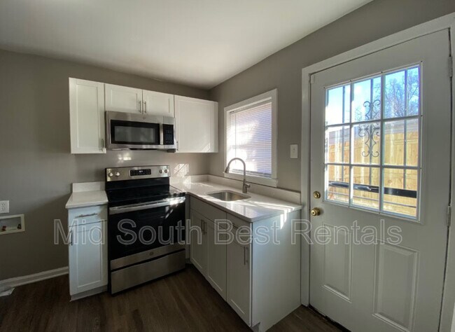 Foto del edificio - 2570 Quail Ave