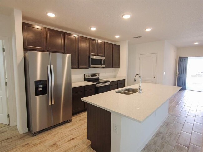 Foto del edificio - 423 Taft Dr