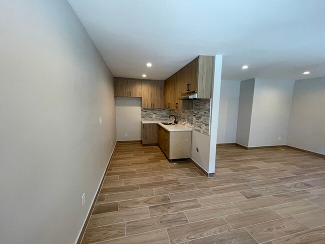 Building Photo - 20301 Cohasset St