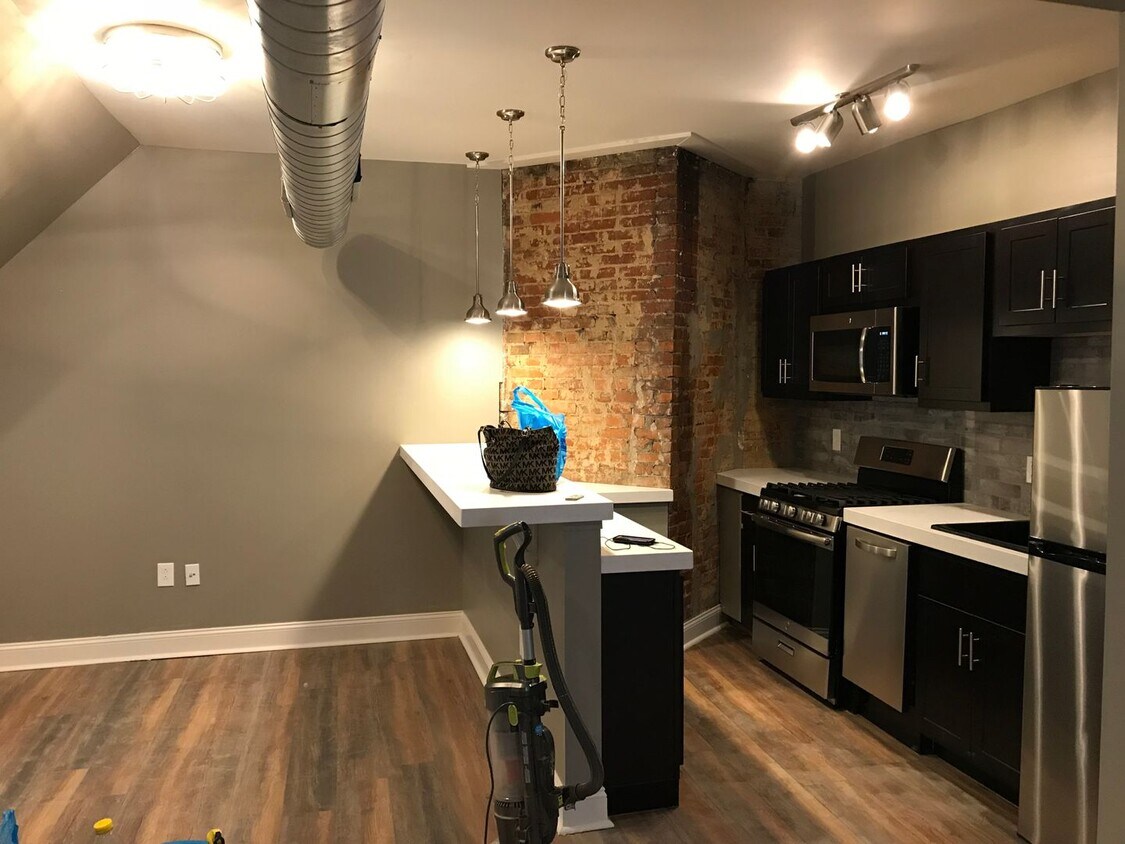 Foto principal - 6855 Penn Ave