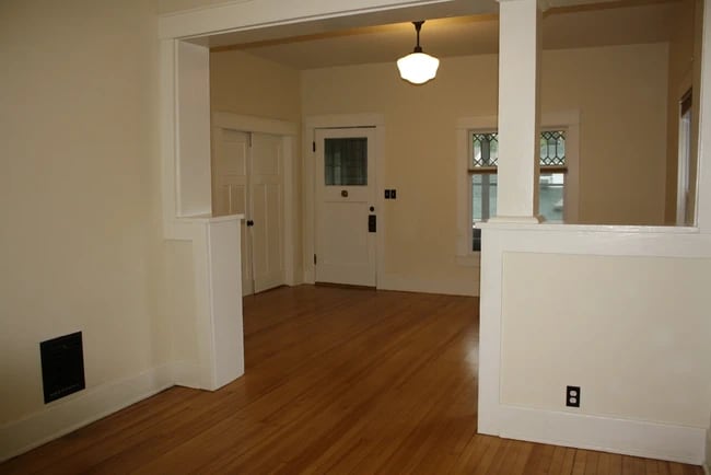 Building Photo - 430 S Henderson St