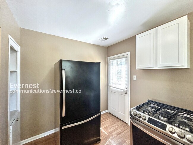 Building Photo - 2767 Filmore Ave