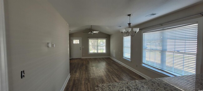 Foto del edificio - 780 12th Ave