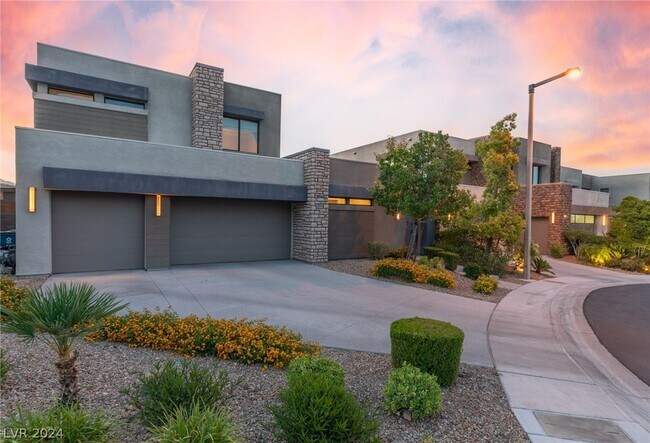 Building Photo - 10334 Jade Gardens Dr