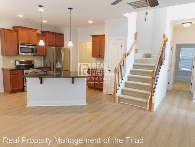 Building Photo - 3 br, 2.5 bath House - 4028 Canterwood Drive