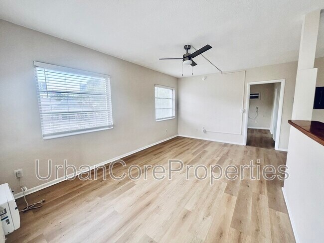 Foto del edificio - 115 7th Ave N