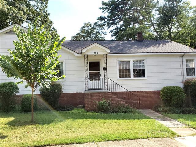 Primary Photo - 301 Alberto St