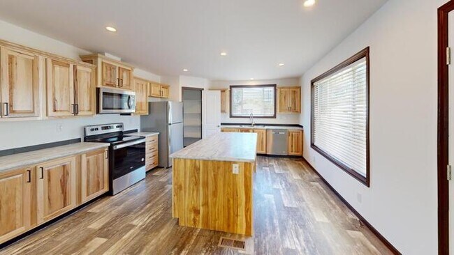 Foto del edificio - 133 Northwest Dr