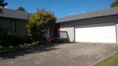 Building Photo - 132 Old Milligan Hwy Building Photo - 132 Old Milligan Hwy