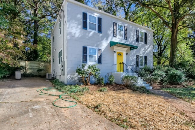 Building Photo - 406 S Columbia Dr