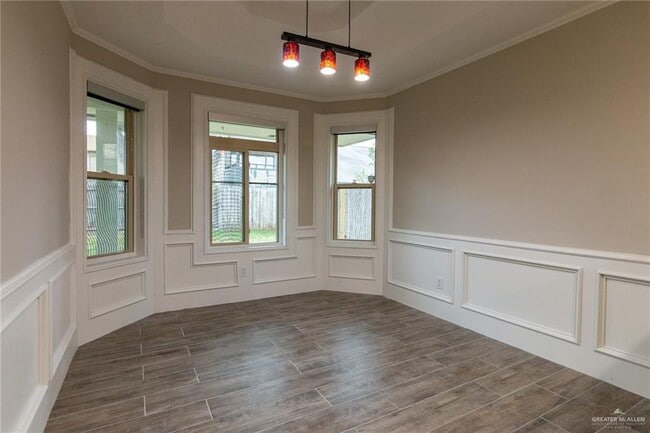 Building Photo - 25 Toucan Ave