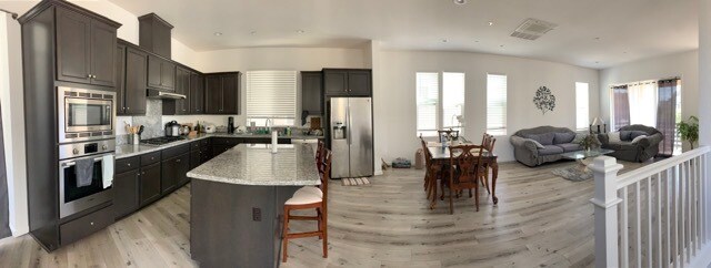 Foto del edificio - 5776 Sterling St