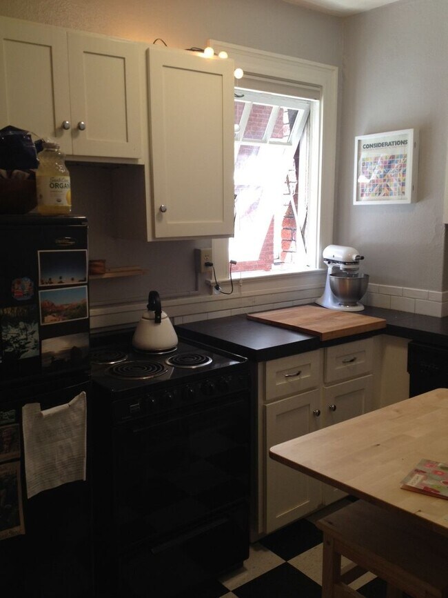 Foto del edificio - 1811 NW Couch St