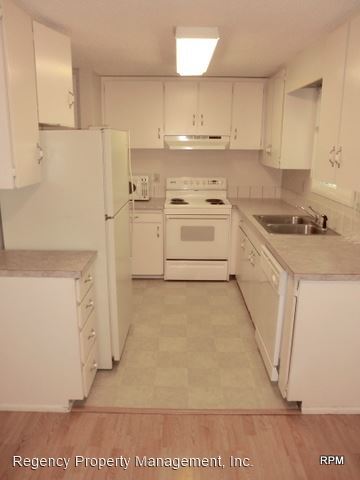 Building Photo - 3 br, 1.5 bath House - 18518 Longfellow Ave